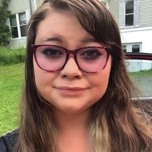 Meet your Posher, Mckayla